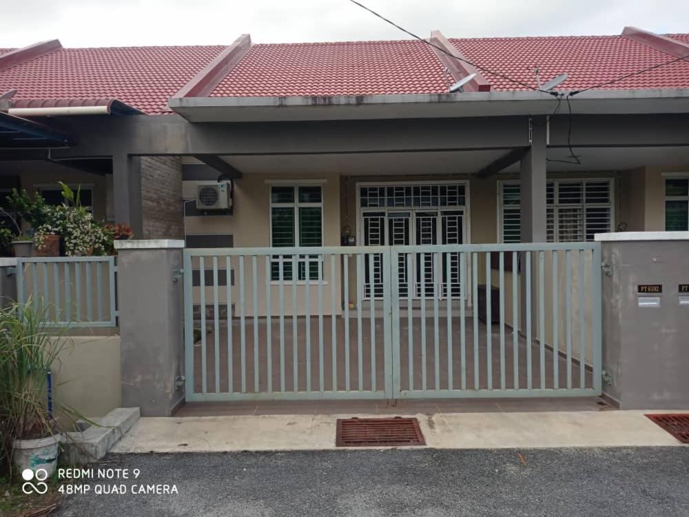 Jertih Maryam Homestay מראה חיצוני תמונה